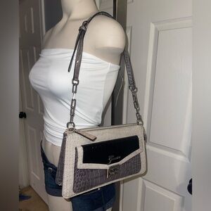 Guess Gray and Black Modern Shoulder Bag purse EUC